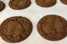 Load image into Gallery viewer, Joyful Gingerbread (9 Cookies are for large box choice only)