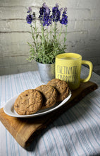 Load image into Gallery viewer, Chewy Oatmeal Raisin (9 Cookies are for large box choice only)
