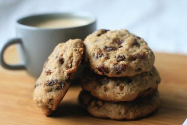 Georgia Oatmeal Raisin (24 Cookies)